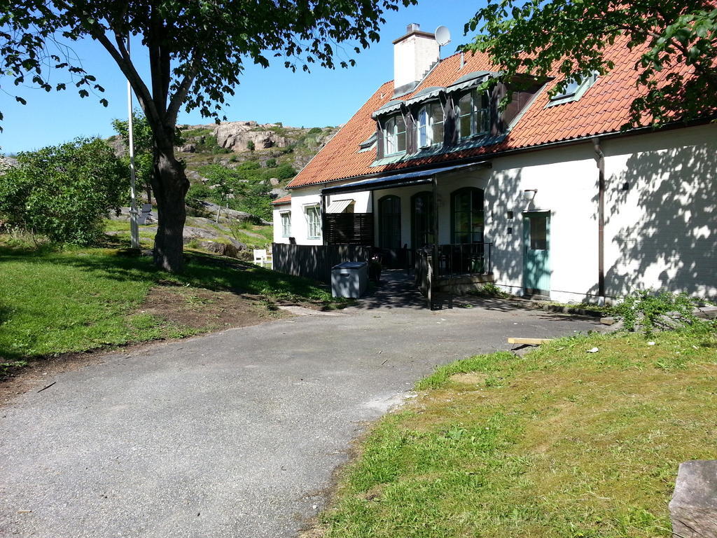 Fjaellbacka Pensionat Och Vandrarhem ภายนอก รูปภาพ